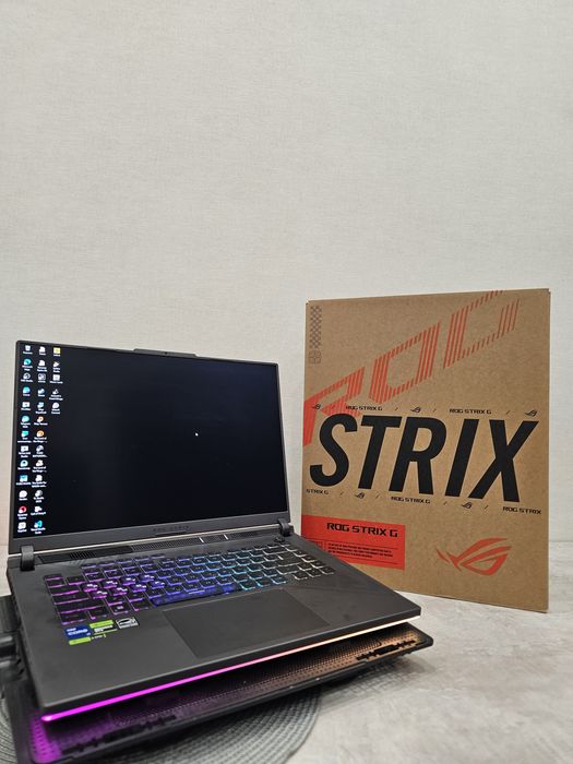 Игровой ноутбук Asus Rog Strix