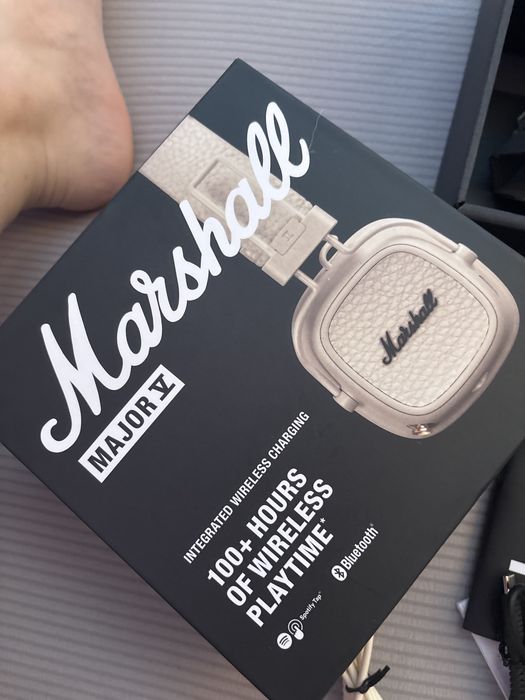 Наушники белые Marshall