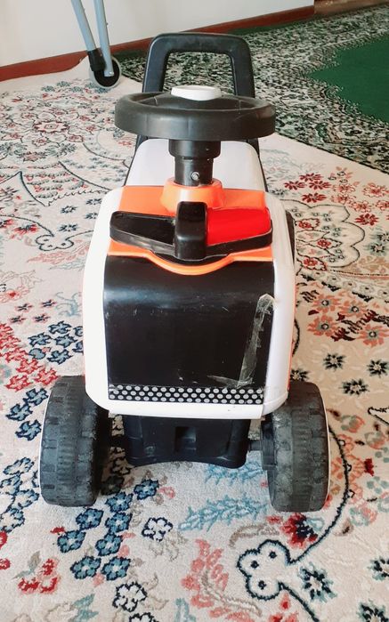 Продам дет машину