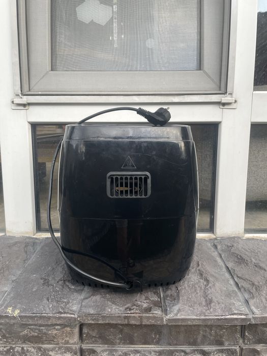 Продам фритюрницу в хорошем состояние