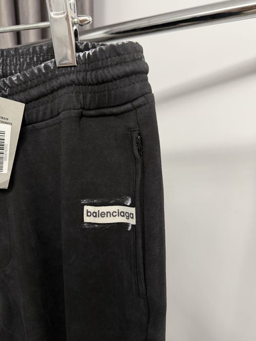 Pantaloni BALENCIAGA super calitate