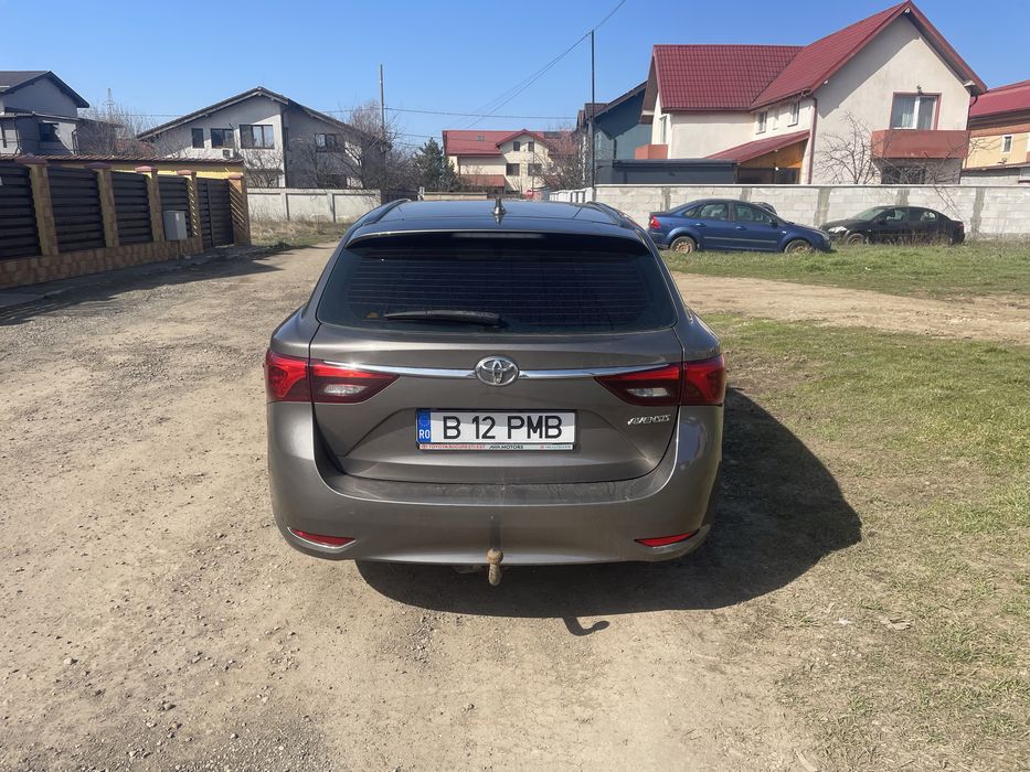 Toyota avensis 2017 1.8 benzina GPL cutie automata