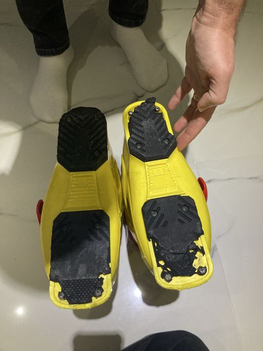 Clapari de ski copil marimea 36(282 mm) cu livrare