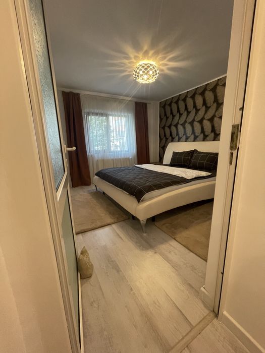 Regim hotelier Inchiriez apartament 3 camere langa Arges Mall