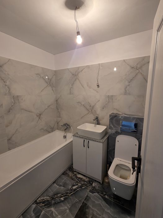 Inchiriez apartament doua camere  adamant towers ,500 eur,lunar