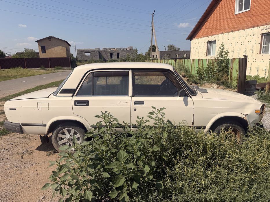 Продам ваз 210777