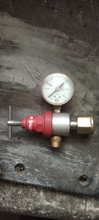 Продам ,редуктор кислородный ,пропан.