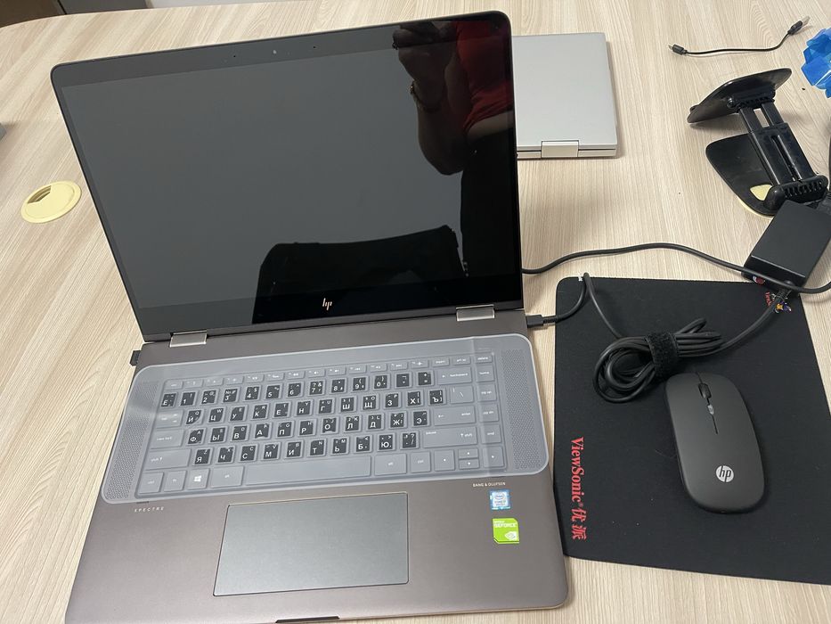 Ноутбук супер новый