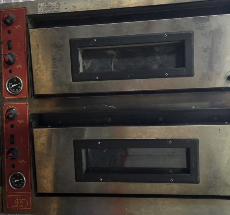 Продается печка для пиццы на производство