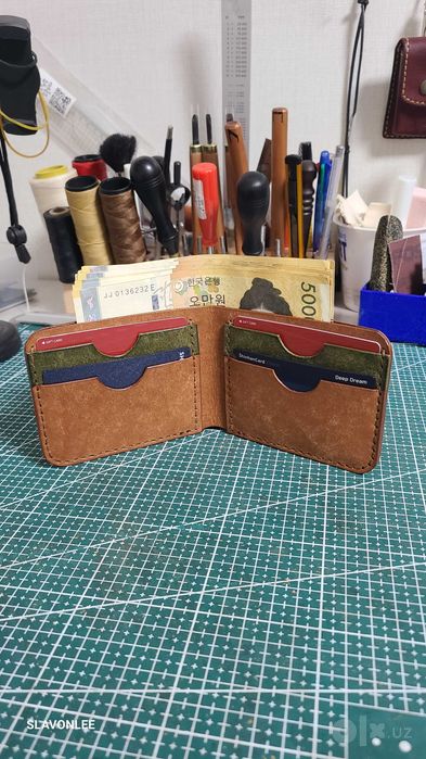 PUEBLO bifold Italian leather cardholder
