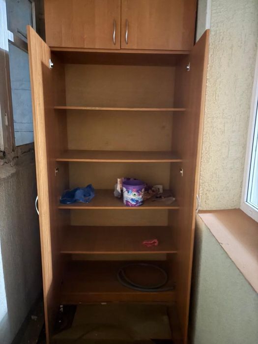 Продам шкафы и горку