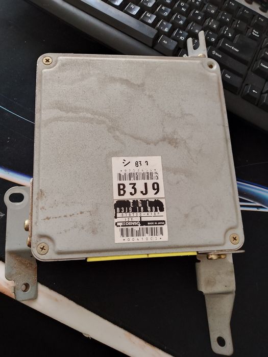 Блок управления Mazda 323