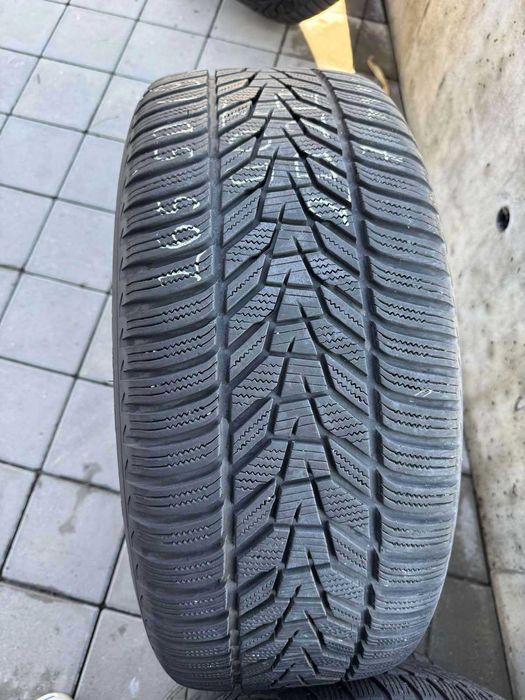 Автомобилни гуми с джанти