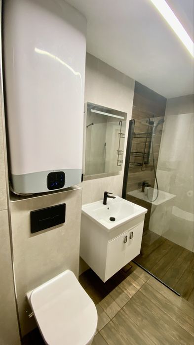 Продавам шкаф и мивка мофел - този от снимките. Налични 2 броя