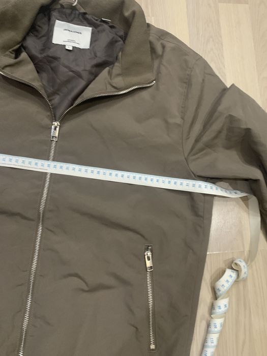 Нови оригинални мъжки якета Jack&Jones L размер