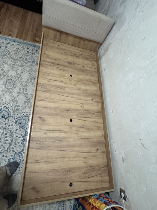 Продам кровать спальний