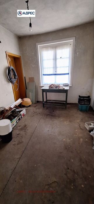 Къща в Плевен, област-с.Беглеж площ 100 цена 14300