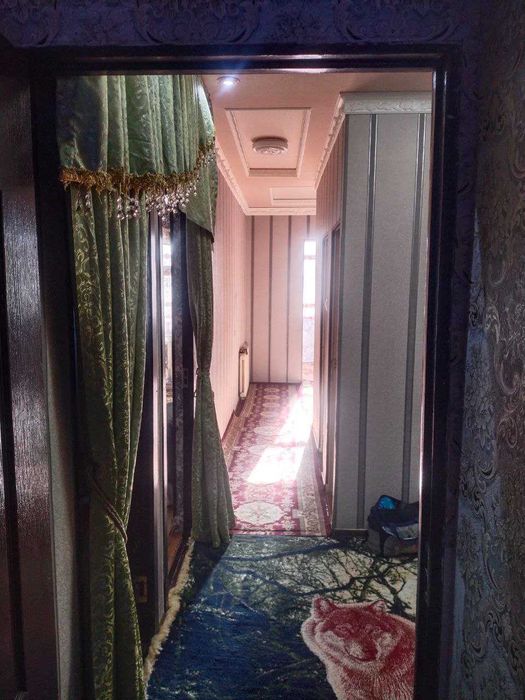 Eshonguzarda 3 xonali uy sotiladi