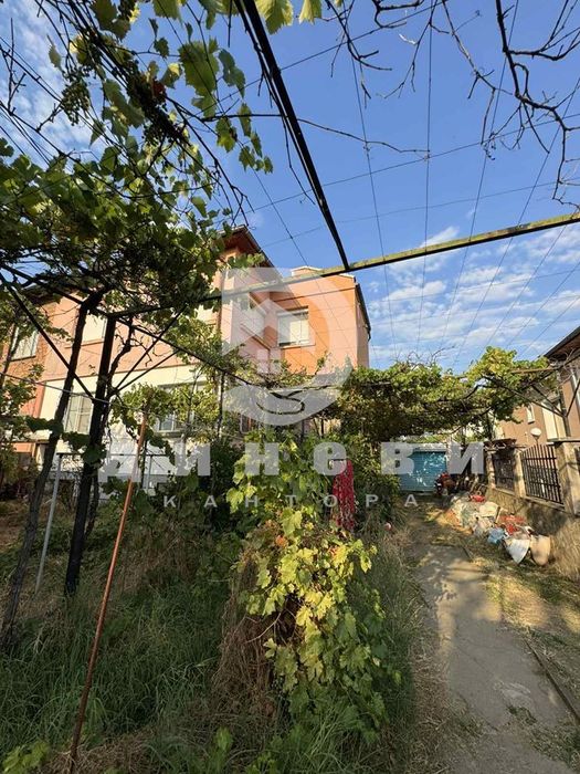 Продава се Етаж от къща в Казанлък - 139 кв.м за 771 €/кв.м - Снимка #5