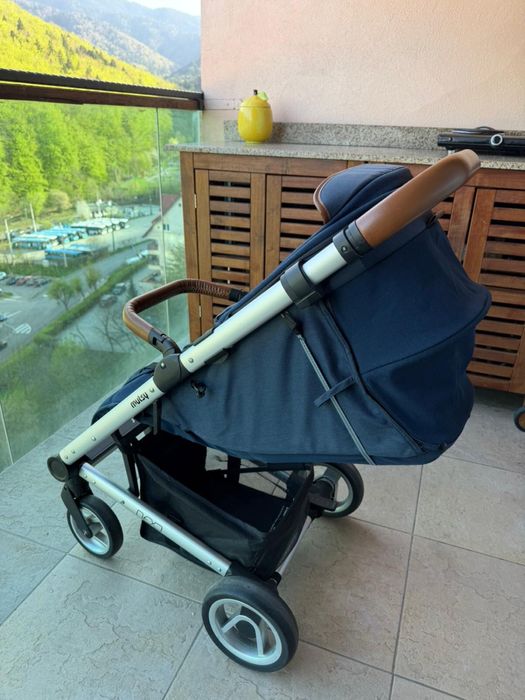 Carucior + husa protectie vant & ploaie mytsy