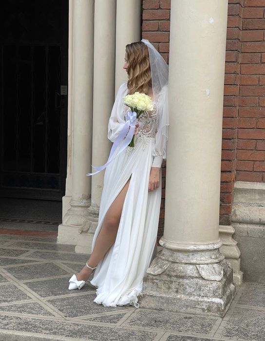 Rochie de mireasǎ La Novia
