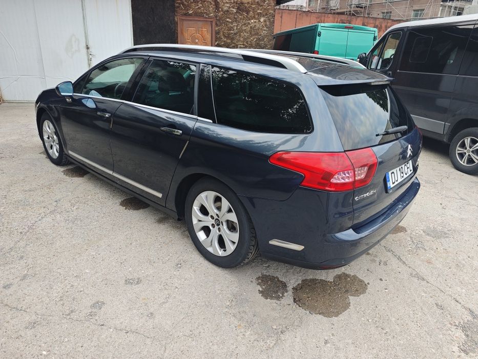 Citroen C5 Exclusive 2.2hdi, 170cp, xenon, dublu climatronic, scaune electrice și încălzite, PDC, pilot, semipiele, suspensie hidraulica, euro 4