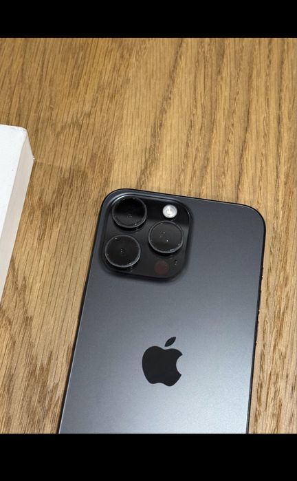 Vand Iphone 15 pro max 512 gb