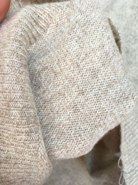 Вълнен винтидж италиански пуловер беж, С