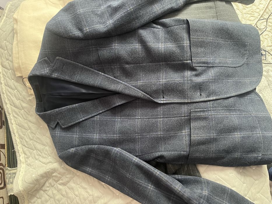 Продам костюм тройки