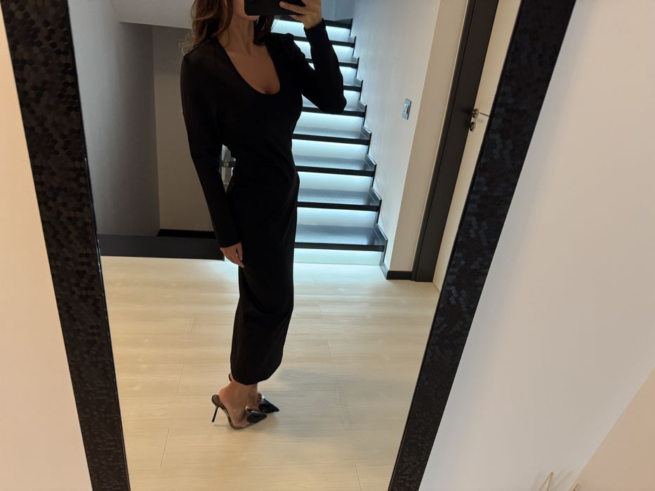 Rochie neagra midi cu spate gol