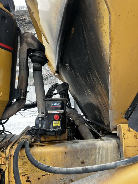 Dumper Caterpillar 730