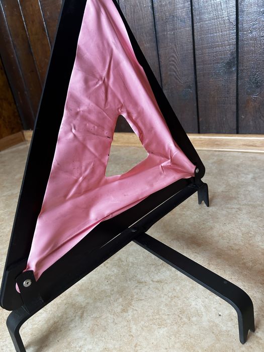 Продам дорожний знак