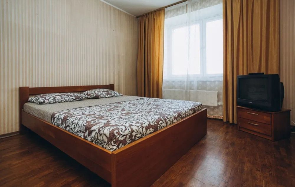 Сарыарка 11-Кенесары,  2ч 2000