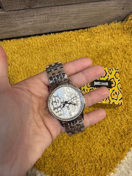 Часовник Just Cavali носен 2 пъти Без Забележки