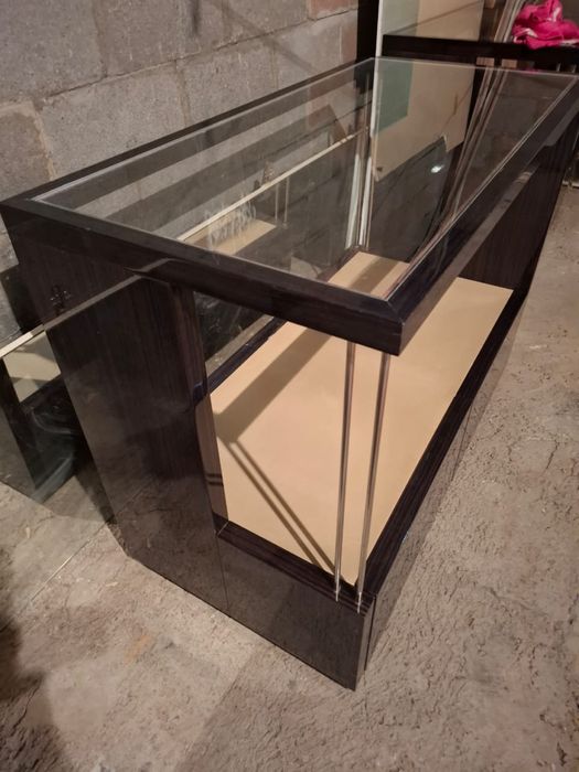 Комод, и витражи