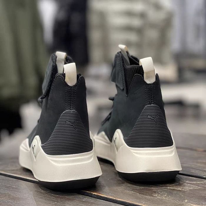 Продается осенняя обувь