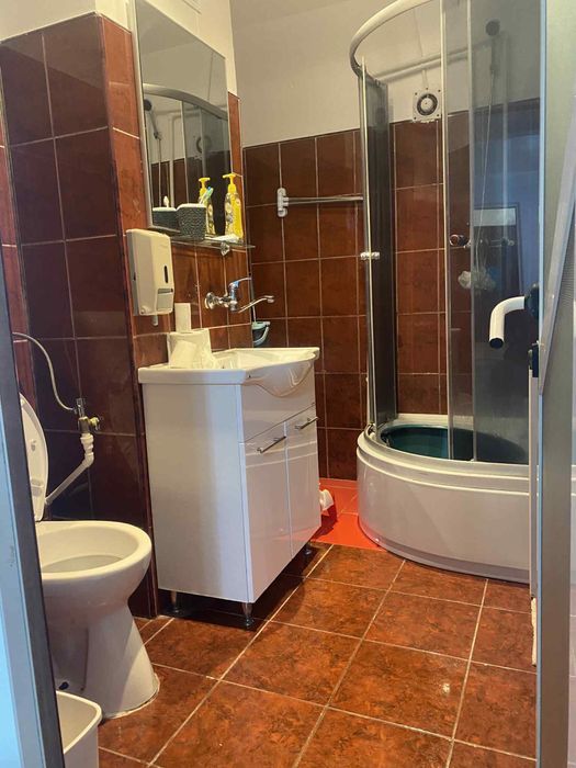 Vand Apartamnet cu 2 camere strada flacara nr 24 eraj parter