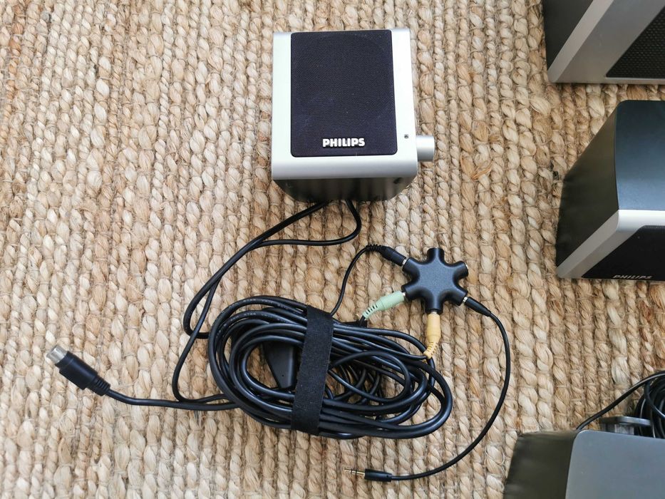 Sistem audio Philips 5.1 - boxe + subwoofer