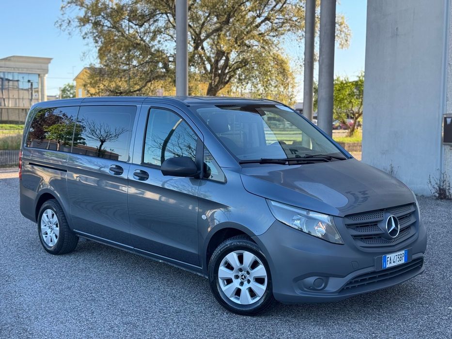 Mercedes Vito 114 CDI 9 Locuri 2 usi laterale! nu fac schimb