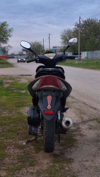 Продам скутор на полном ходу