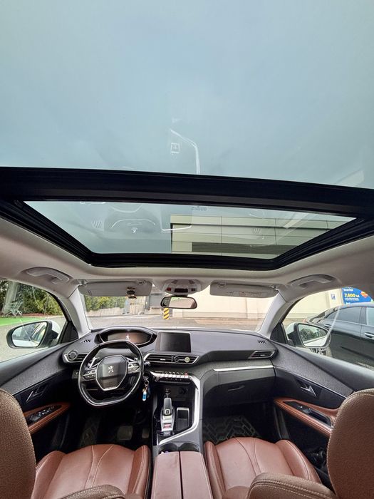 SUV automat inmatriculat RO- Peugeot 3008 1.2 benzina, distributie si articulatii schimbate, stare foarte buna