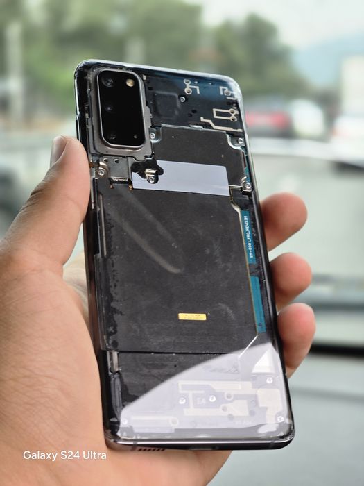 Samsung S20 в отличном сост