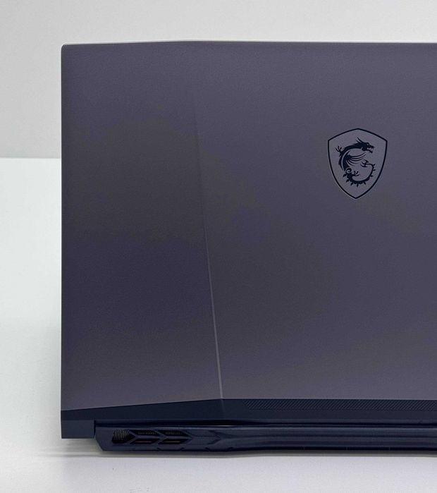 Msi Pluse 17 — i9 - 13900H / RTX 4070 8GB / DDR5 16GB /