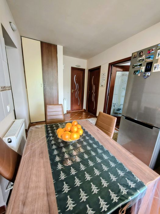 Închiriem apartament cu 2 camere, suprafață 61 mp, in Baia Mare, Strada Victoriei.