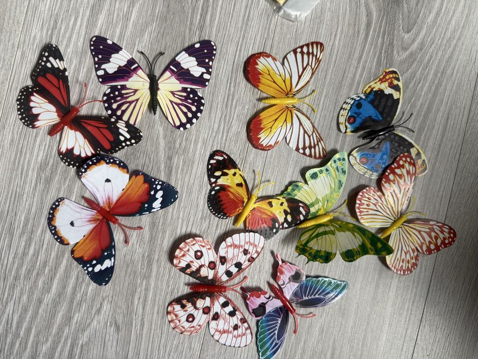 Fluturasi 3D , colorati , 3 seturi