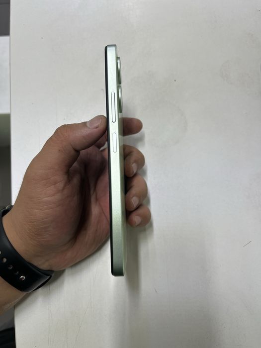 Redmi 13C (256GB) в идеальном состояний
