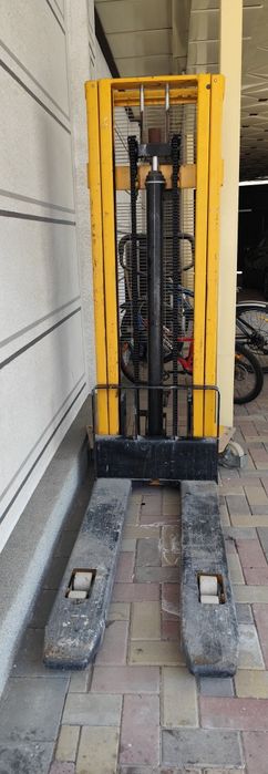 Продам Штабелер ручной