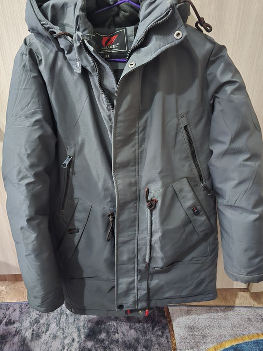 Продам пуховик  подростковый