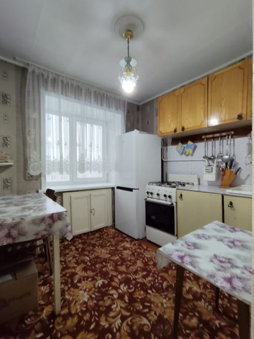 Продам 2х на Крылова