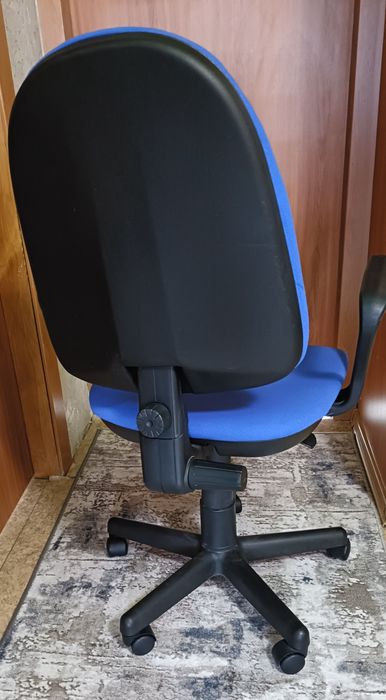 Продам офисное/компьютерное кресло